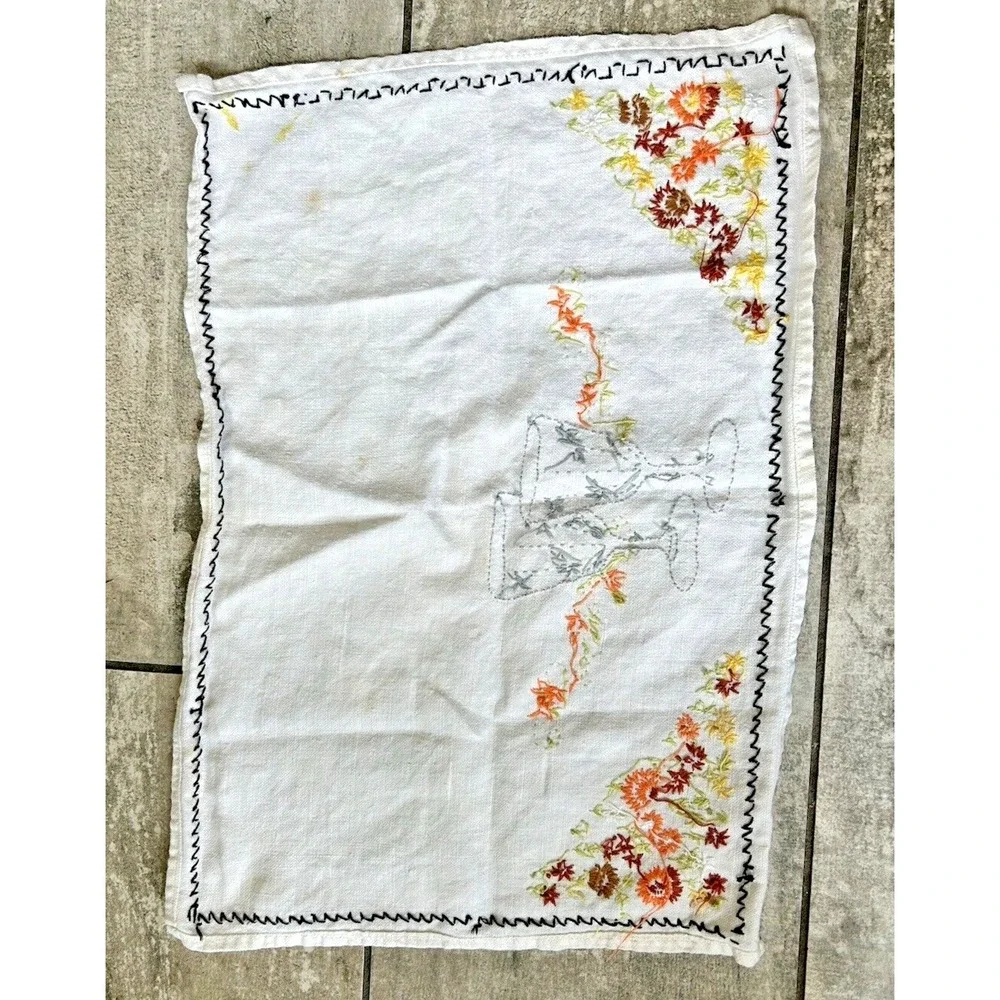 Vintage Handmade Cross‎ Stitch Floral Wine glass Dresser Scarf Napkin Cottage